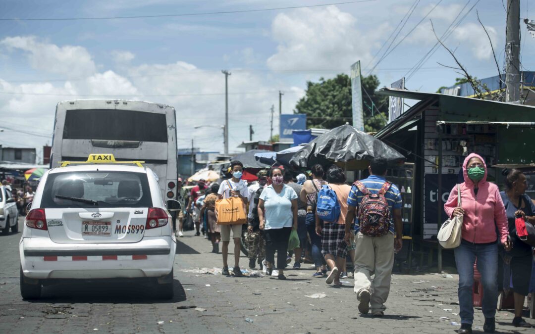 Autoritarismo, empleos de baja calidad y canasta básica impagable frenan la calidad de vida de los nicaragüenses 